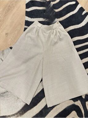 Vtg 70’s Wide Leg Linen-Blend Culottes in Light Beige
